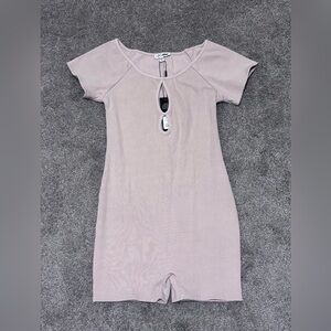 Fashion Nova Cream/Beige Keyhole Romper Size XL